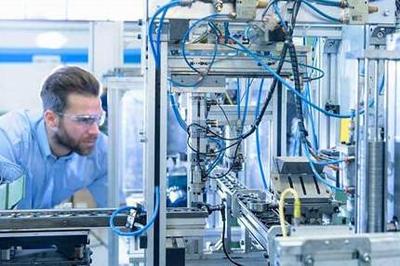 英国留学电子电气工程(EE)专业7所名校申请指南!
